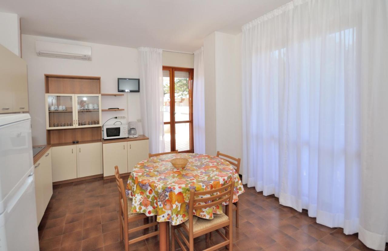 Residence Cavallino Бибионе Екстериор снимка